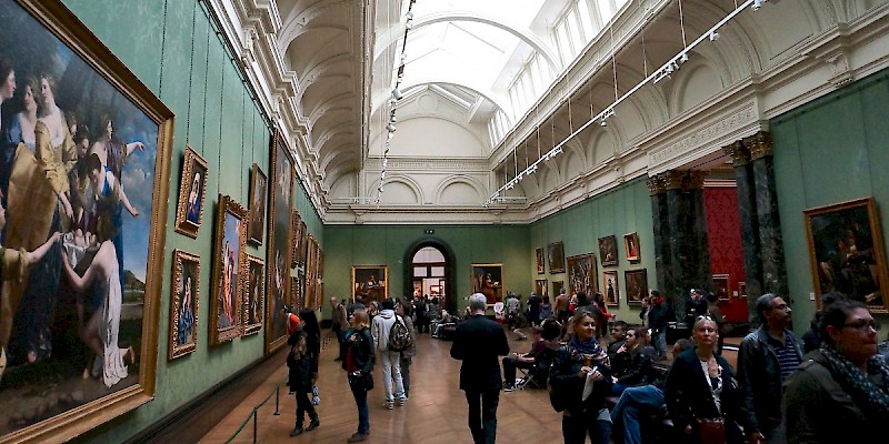 A room at London's National Gallery (Photo by Alex)