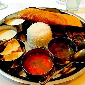 A small thali (Photo by Herry Lawford)