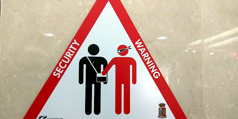 Beware of pickpockets (Photo by Cory Doctorow)