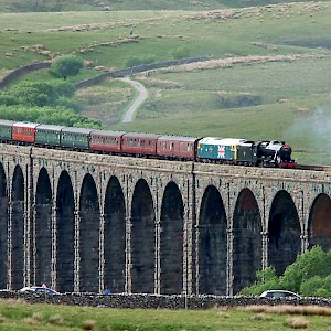 Crossing the Ribblehead Viaduct (Photo by Andrew)