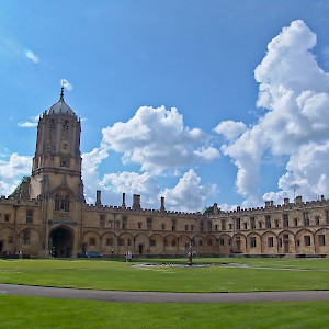The quad, with the tower housing Great Tom Bell (Photo Â© Reid Bramblett)
