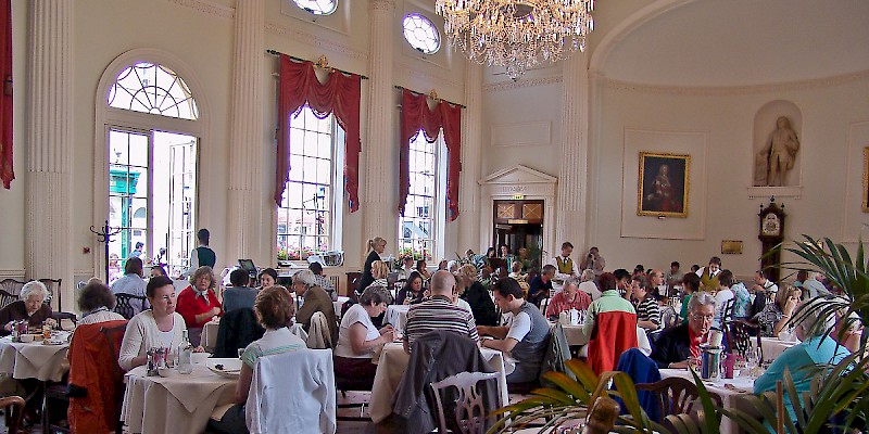 Afternoon tea at the Pump Room (Photo Â© Reid Bramblett)