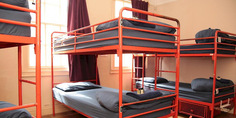 A six-bed dorm room (Photo courtesy of the hostel)